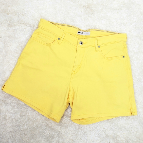 Yellow levi shorts Clearance
